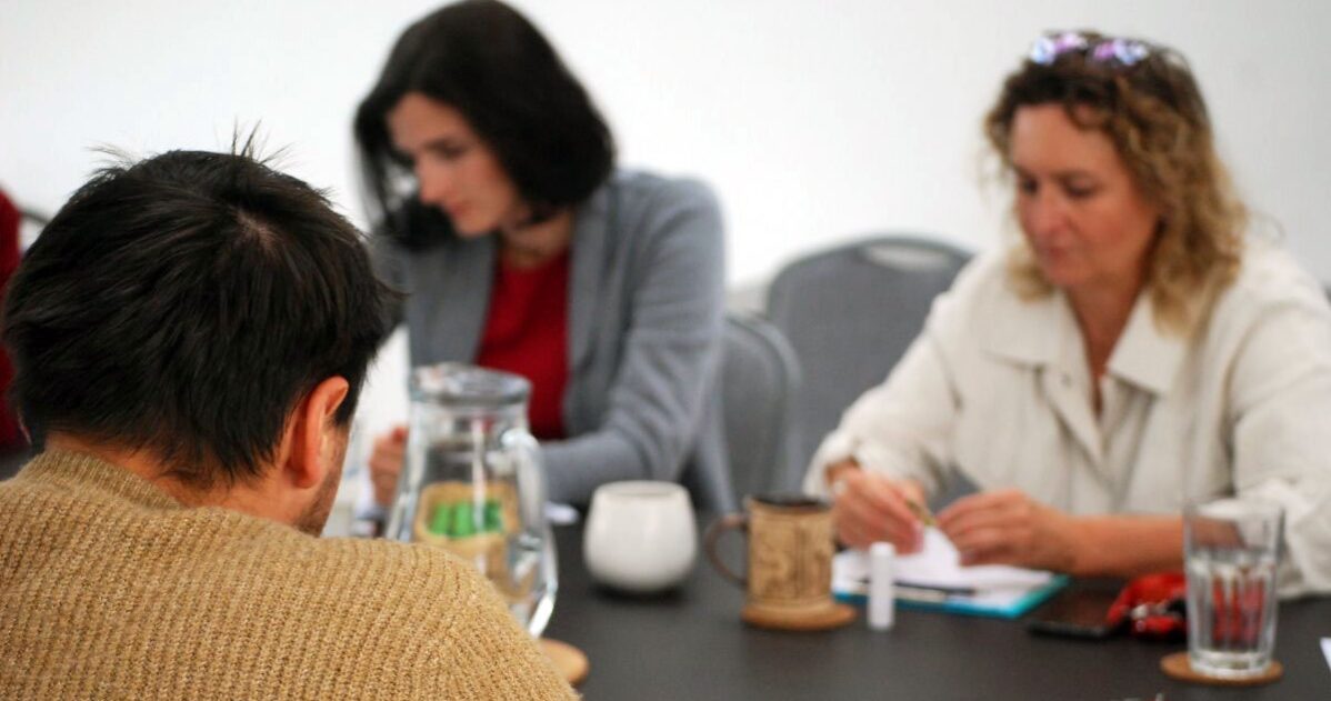 Signály: formální souhlas, ale nulová změna chování MADIO