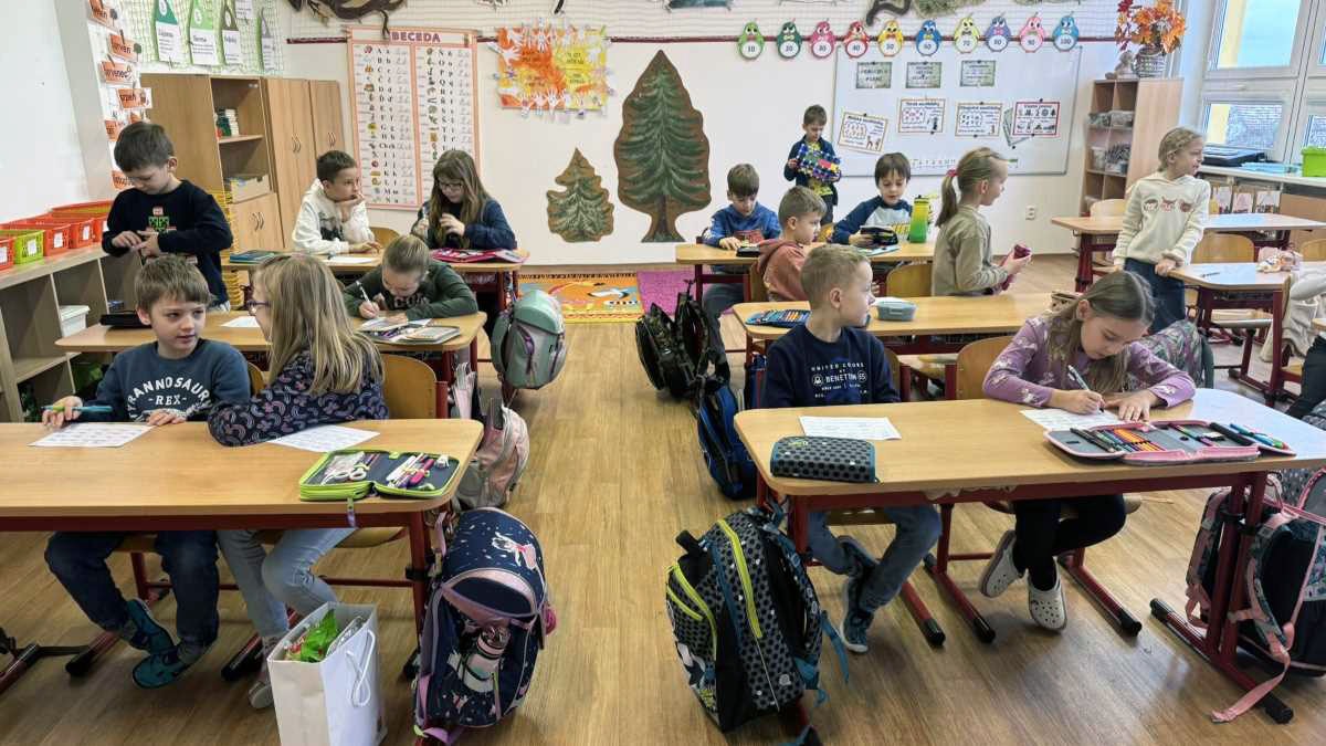 WEBINÁŘ "O čem mluvit první týden, aby vztahy fungovaly" MADIO